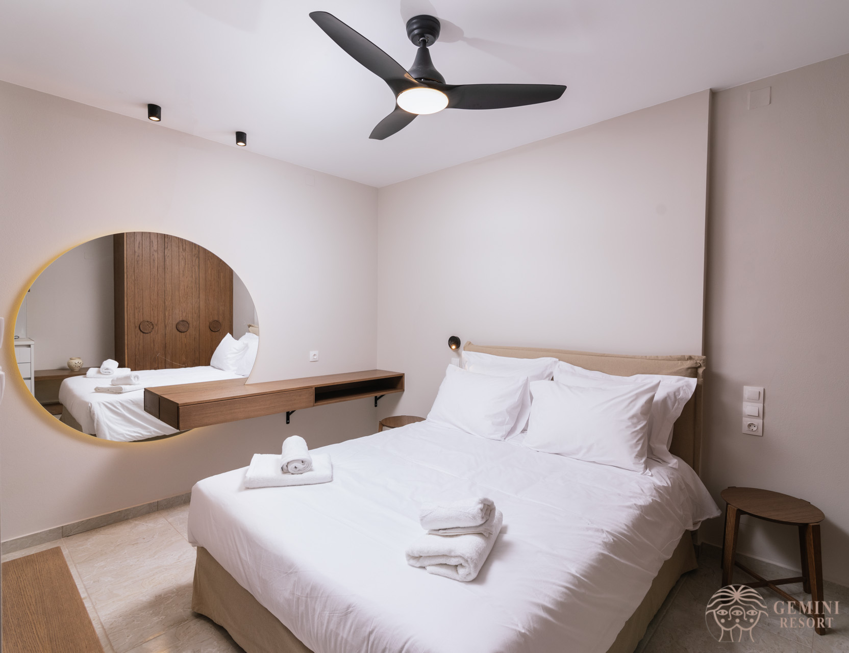 The bedroom in the lower ground floor 1